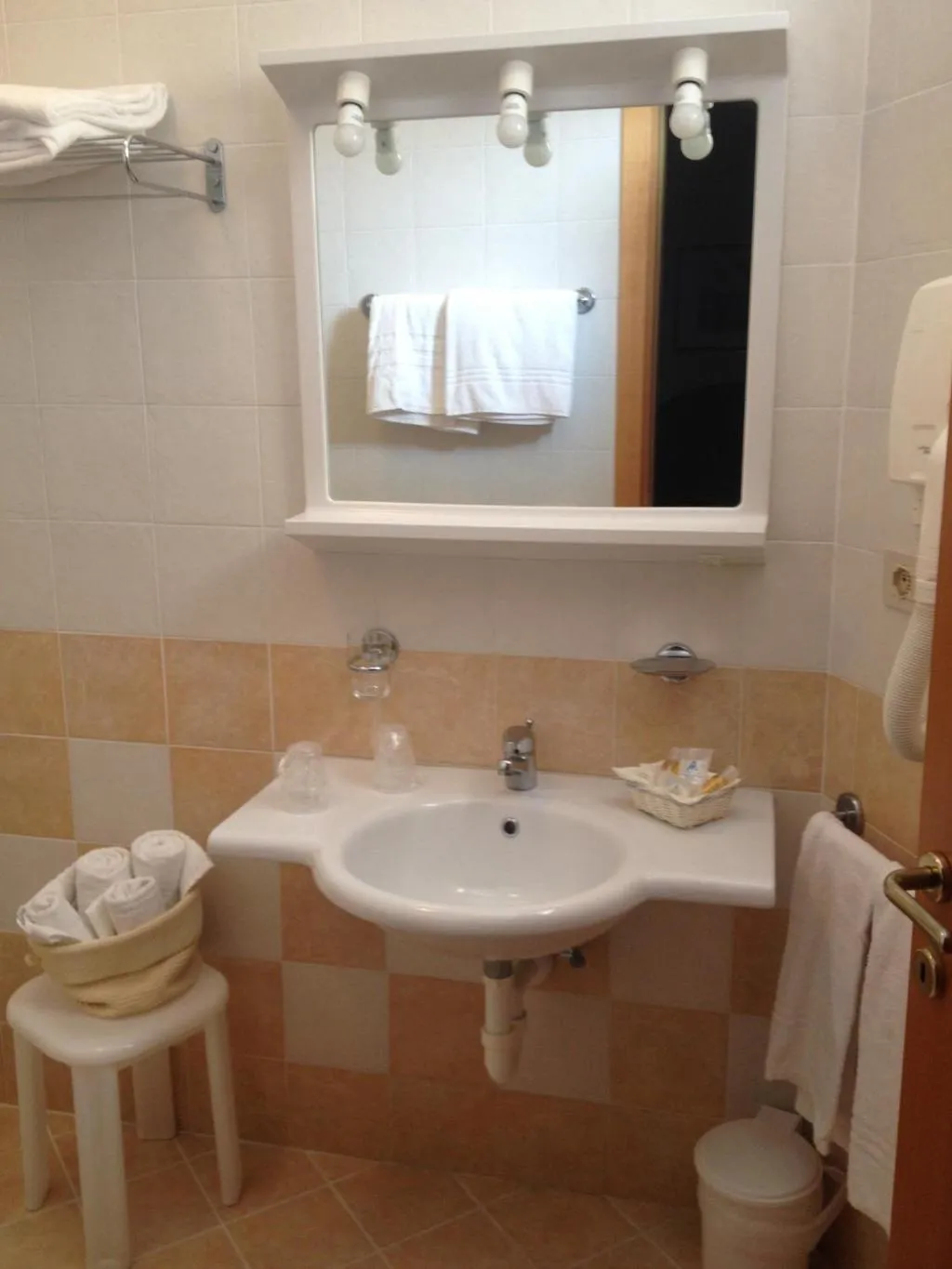 Double or Twin TWO BEDS Room, Hotel Bellevue, Venice