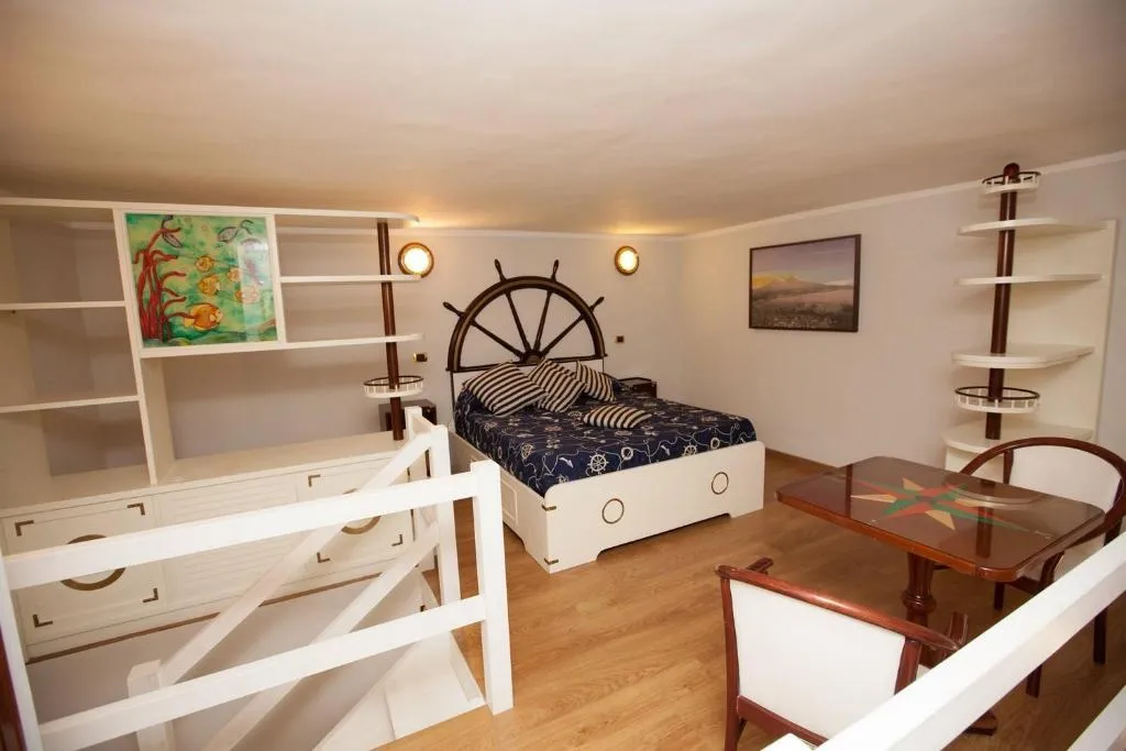 QUADRUPLE STANDARD Room, Hotel Ausonia, Naples