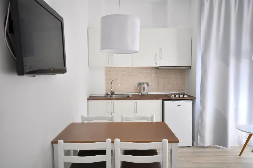 APARTMENT SUPERIOR Room, Houm Plaza Son Rigo, Majorca