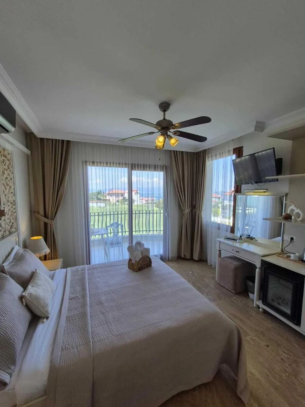 Room, Cunda Paradise Otel, Izmir