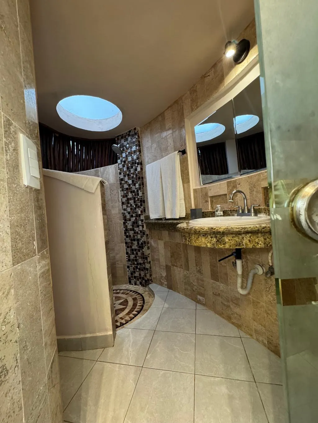 SUITE QUEEN SIZE BED Room, Cocos Cabañas, Cancun Area