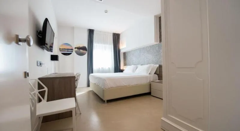 DOUBLE CLASSIC Room, Grand Hotel Faraglioni, Catania