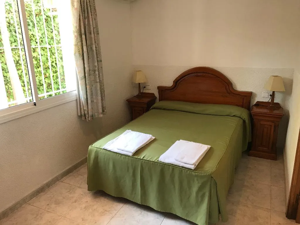 APARTMENT CAPACITY 6 Room, Apartments Sunway Tara, Costa Brava