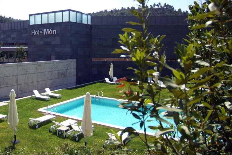 Pool, Mon St Benet, Barcelona