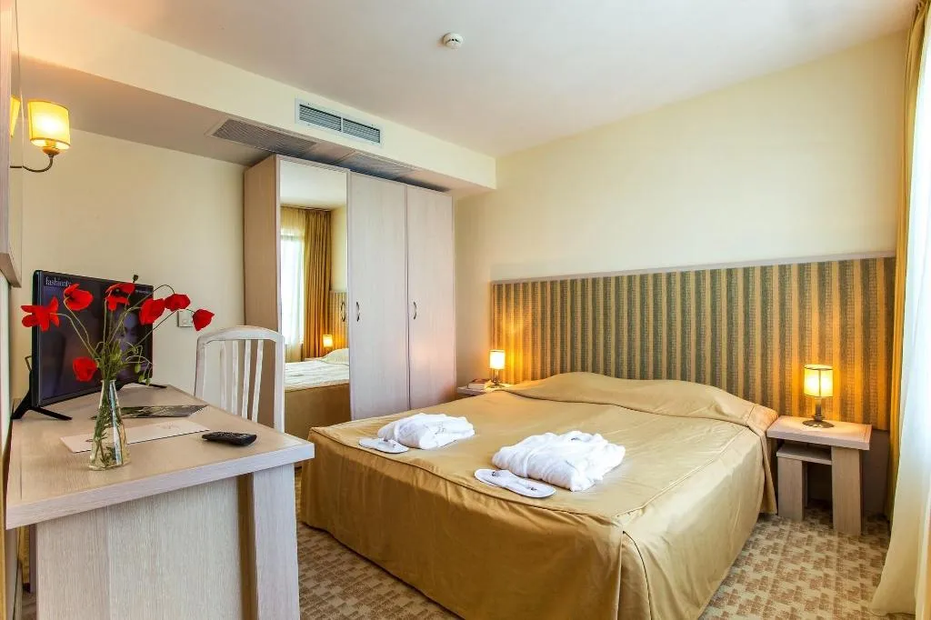 Room, Coral, Bourgas