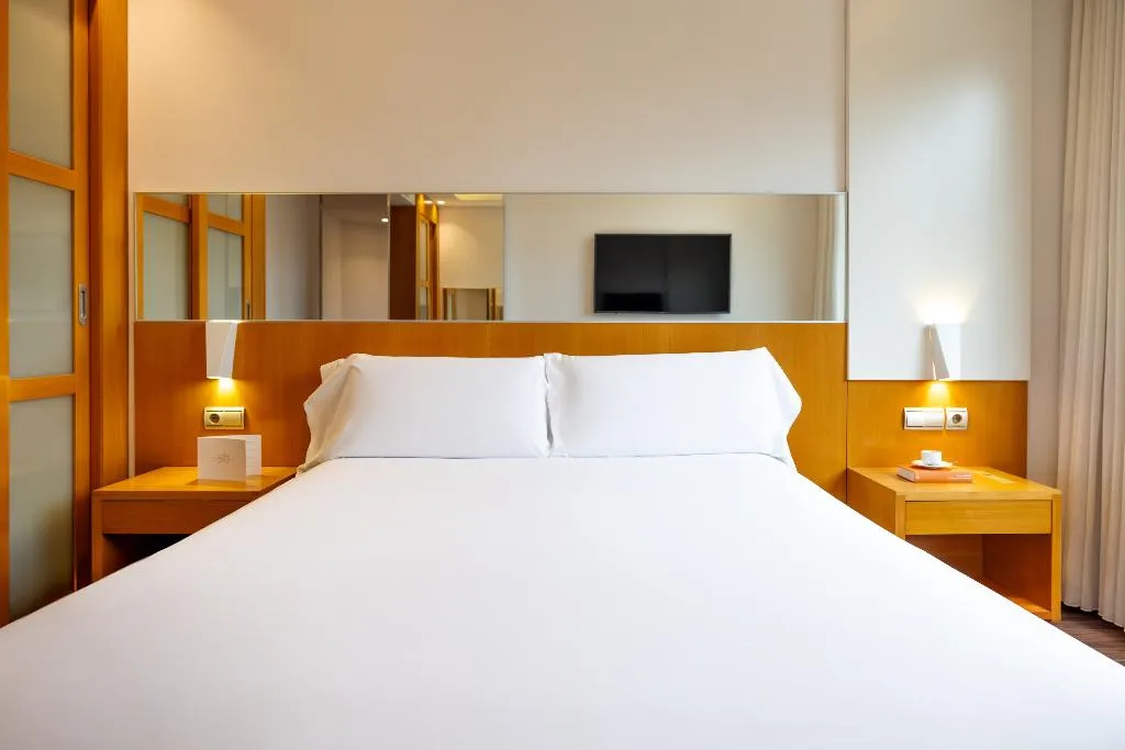 DOUBLE SINGLE USE STANDARD Room, SB Icaria Barcelona, Barcelona