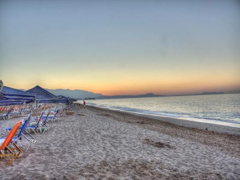 Beach, Trefon Hotel Apartments & Suites, Crete