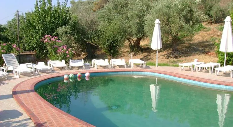 Pool, Diamantis Studios, Skiathos