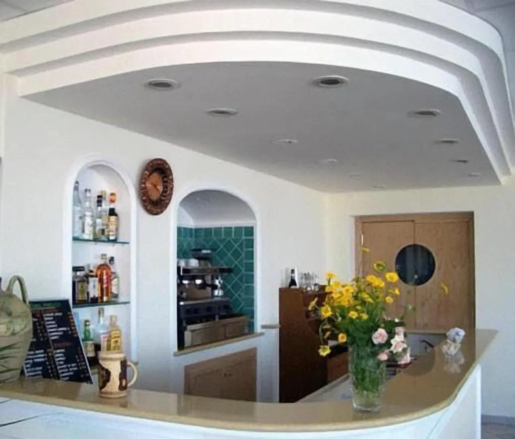 Bar, Villa Ireos, Naples