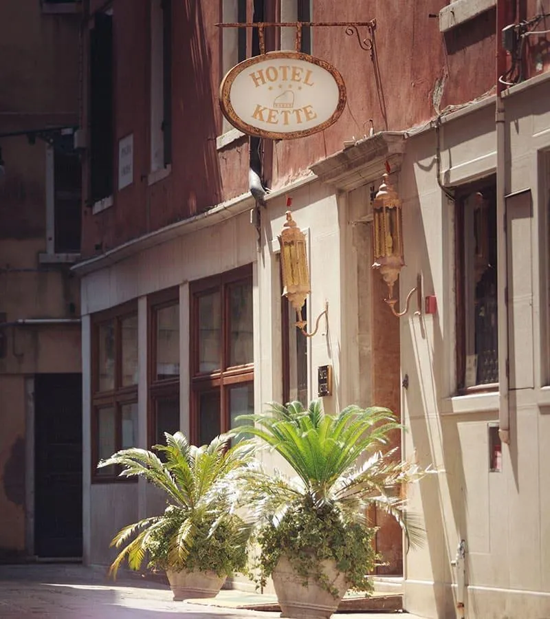 General view, Kette, Venice