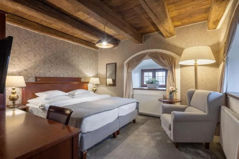 SUITE DELUXE Room, Pytloun Chateau Hotel Ctenice, Prague
