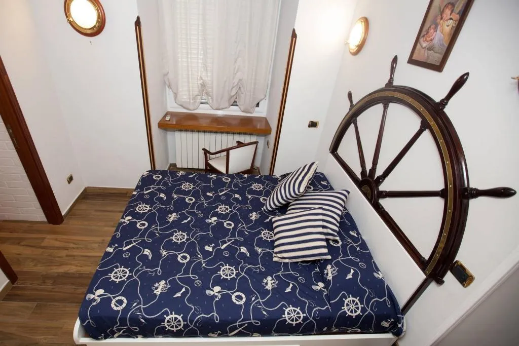 QUADRUPLE STANDARD Room, Hotel Ausonia, Naples