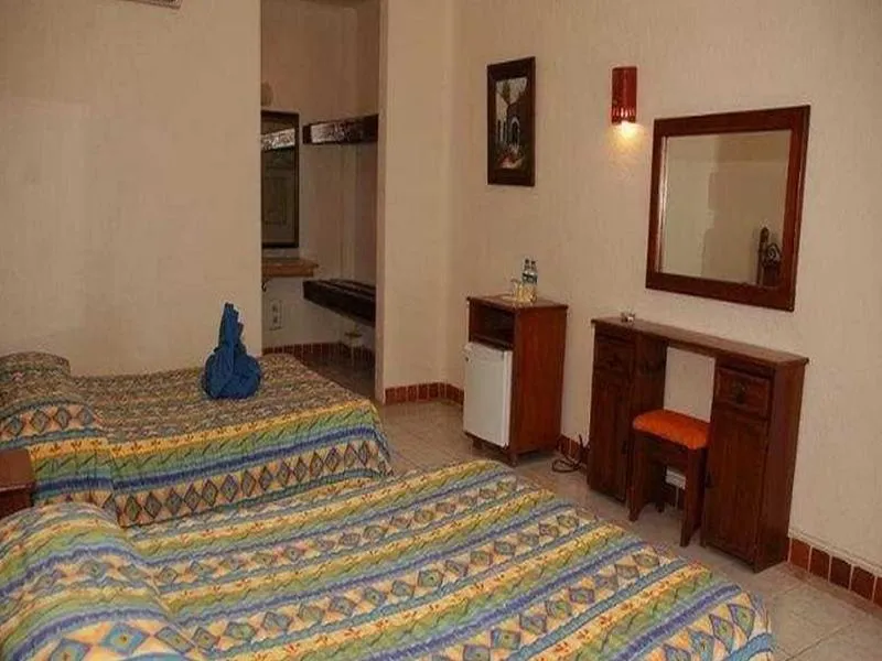 Room, Pelicano Inn, Playa Del Carmen