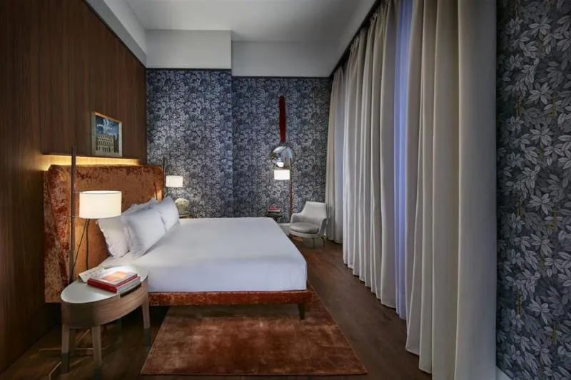 Room, Mandarin Oriental Milan, Milan