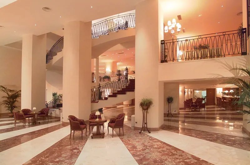 Lobby, Grand Hotel Barone Di Sassj, Milan