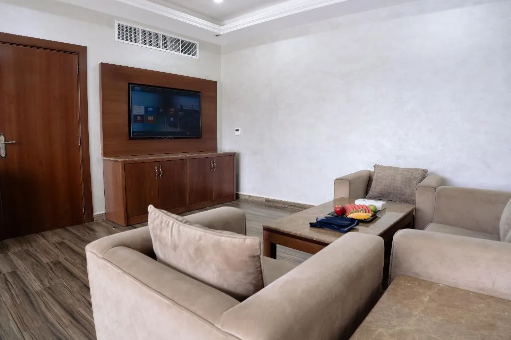 SUITE POOL VIEW Room, Palma Beach Resort & Spa, Dubai