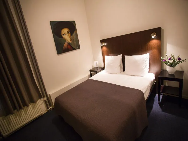 DOUBLE SINGLE USE STANDARD Room, Quentin Amsterdam Hotel, Amsterdam