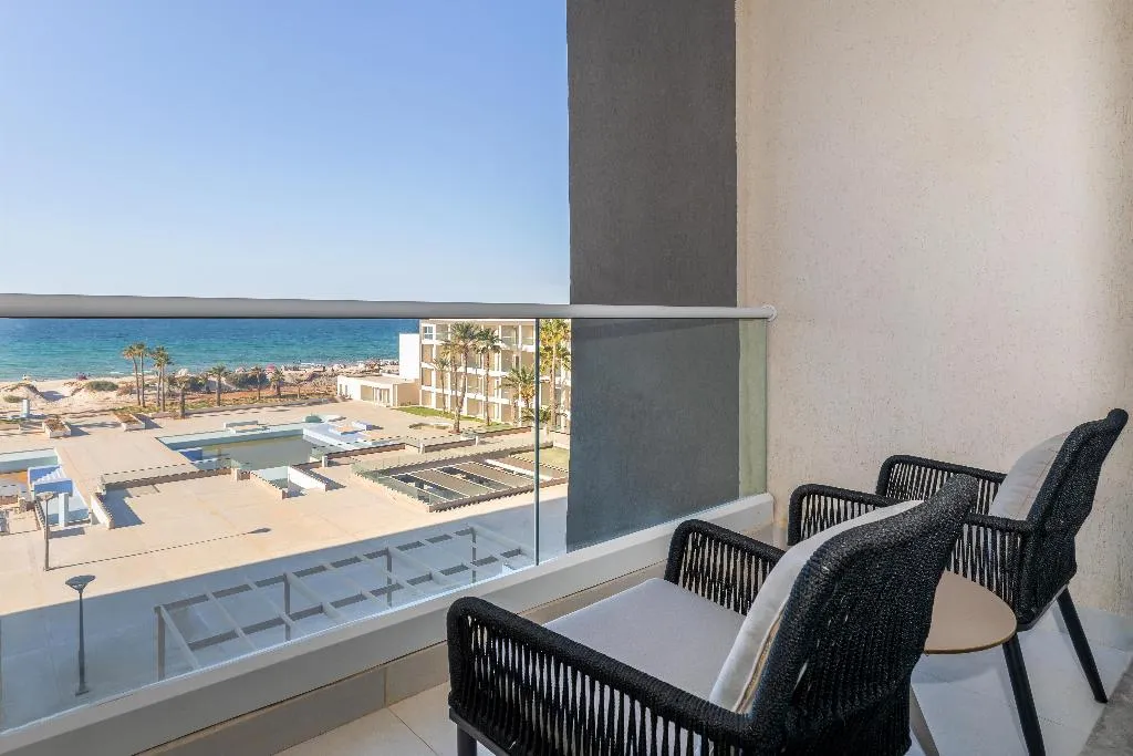 SUITE SEA FRONT Room, Hilton Skanes Monastir Beach Resort, Tunisia