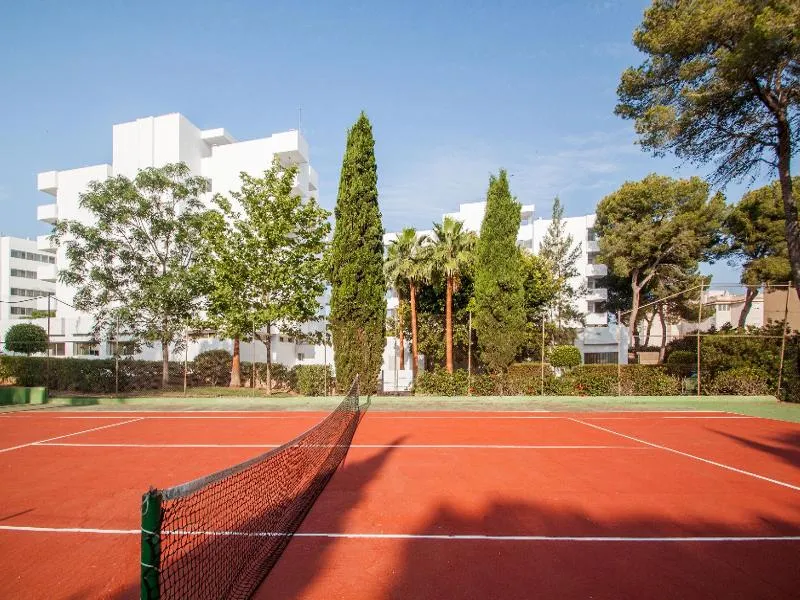 Sports and Entertainment, Globales Hotel Maioris, Majorca