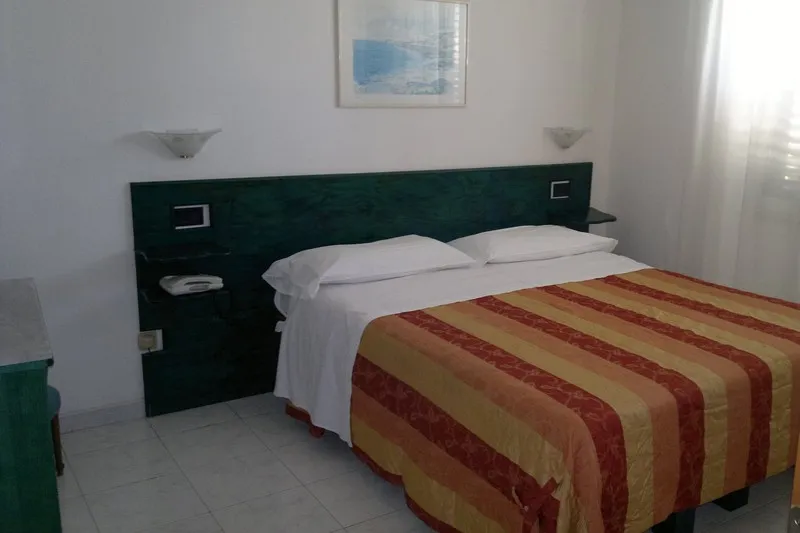 DOUBLE ECONOMY Room, Eden, Naples