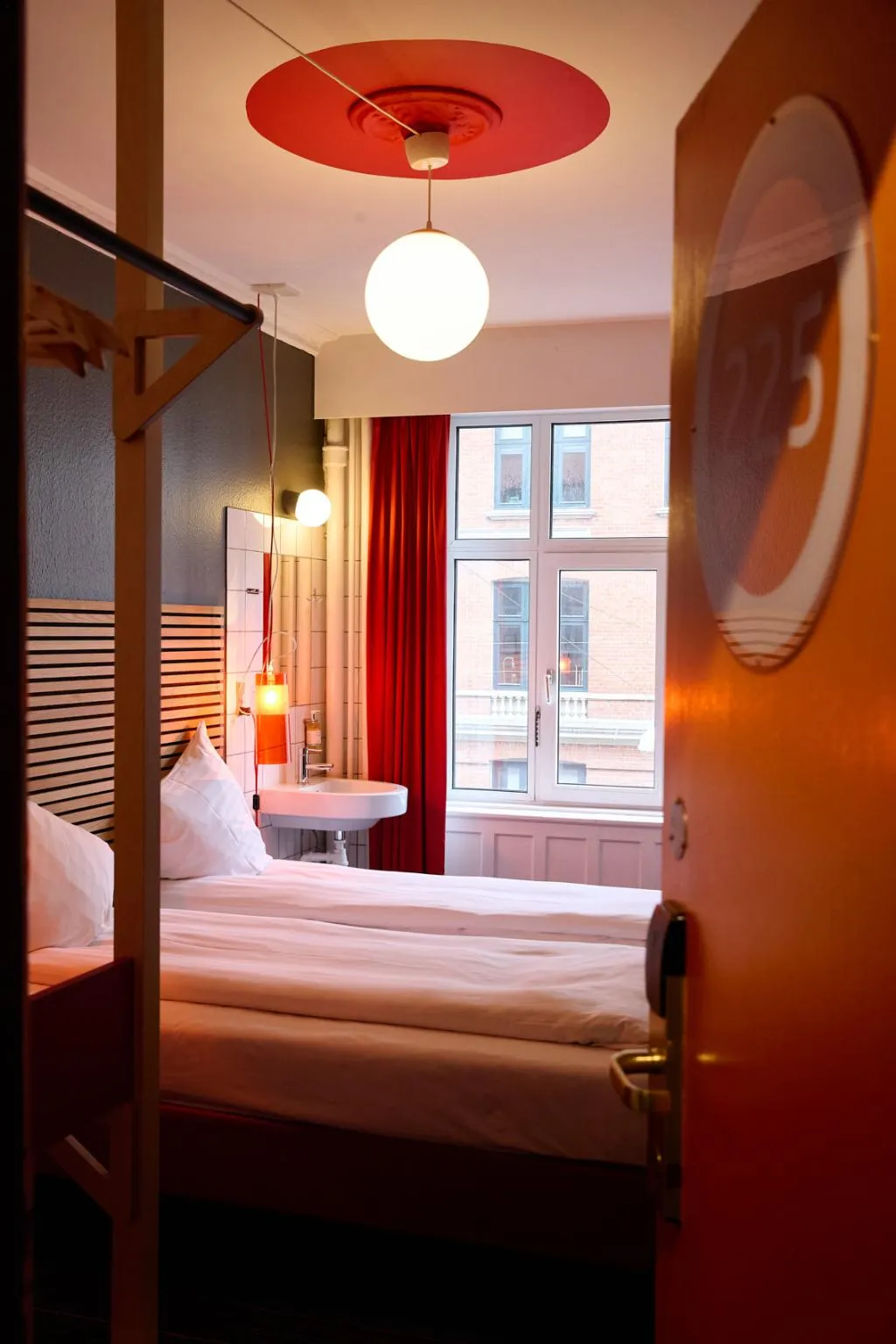 DOUBLE WITH SHARED BATHROOM Room, Annex Copenhagen, Copenhagen