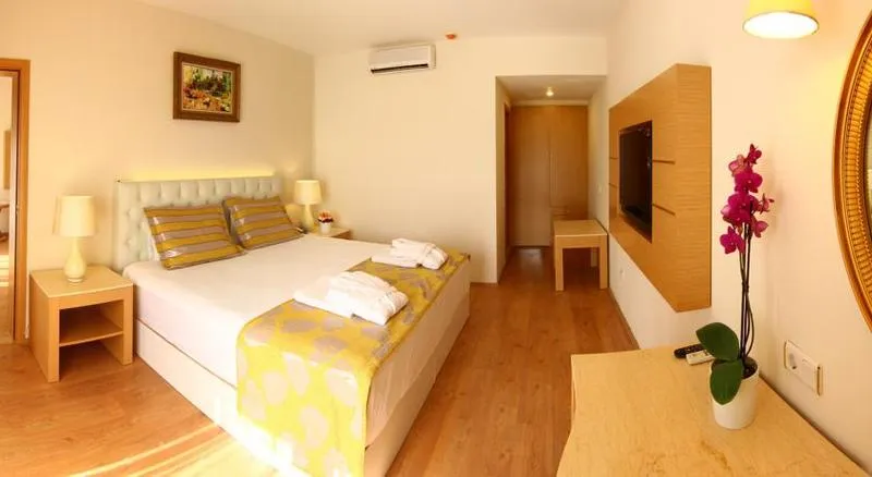 Room, Ladonia Hotels Del Mare Ex Cesars Suites Bodrum, Bodrum