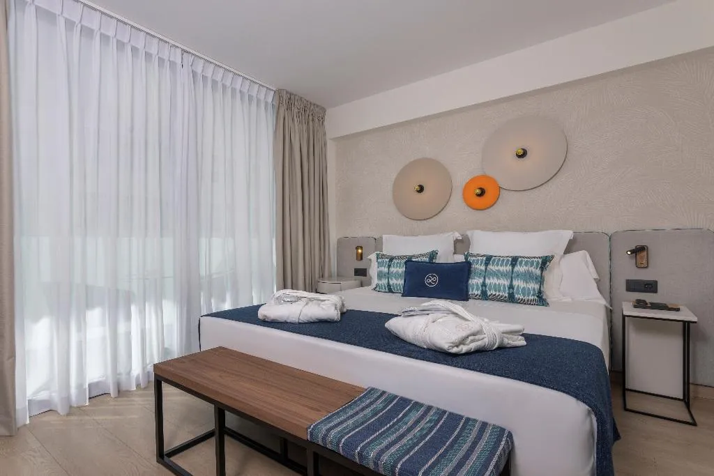 Double or Twin PREMIUM Room, Lima, Costa Del Sol