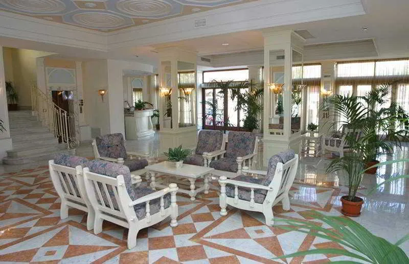 Lobby, Villa Igea, Naples
