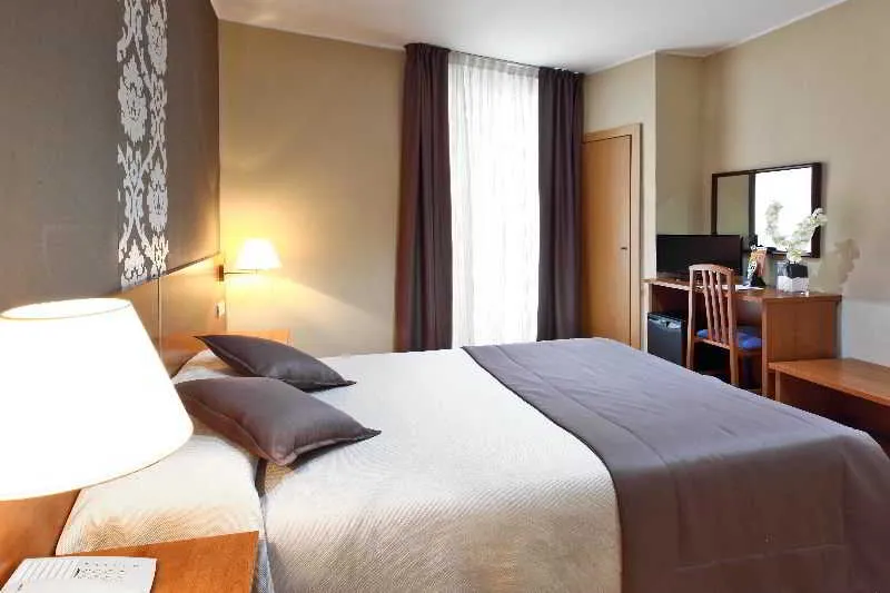 Room, Catalunya, Barcelona