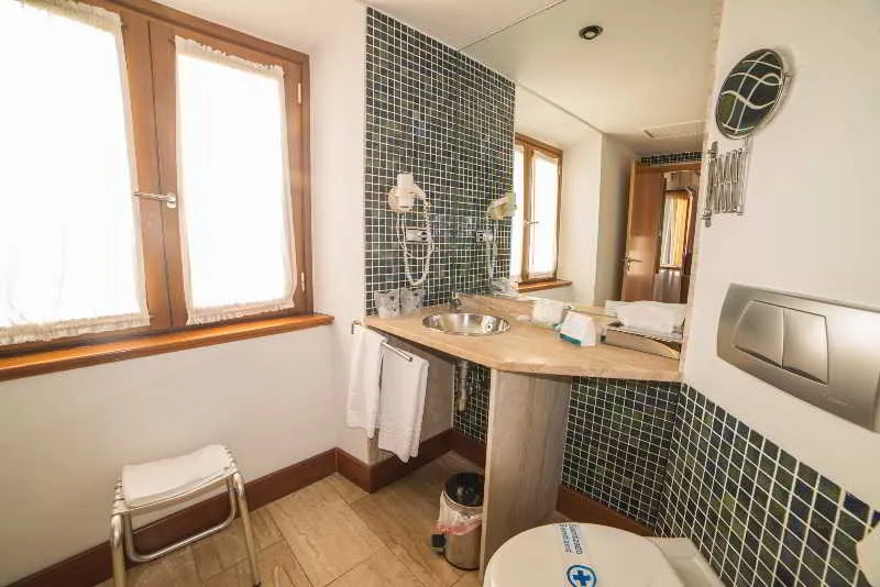 Room, Acinipo, Costa Del Sol
