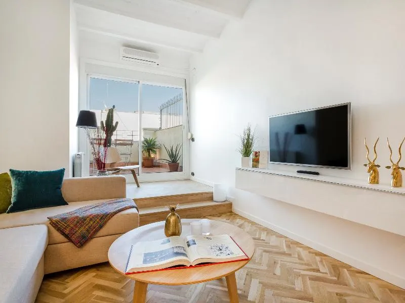 APARTMENT ONE BEDROOM WITH TERRACE Room, Urban District, Barcelona