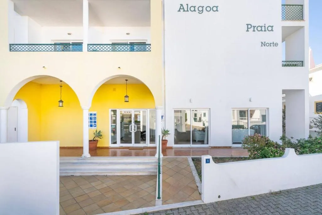 General view, Alagoa Praia Norte, Algarve