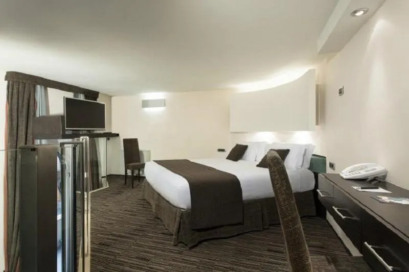 DOUBLE SUPERIOR Room, Best Western Plus Hotel Universo, Rome