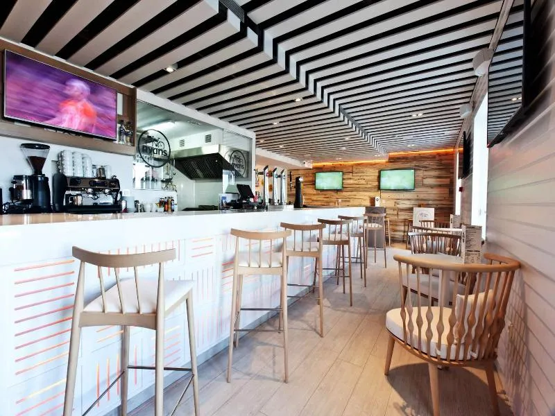 Bar, Ryans La Marina, Ibiza