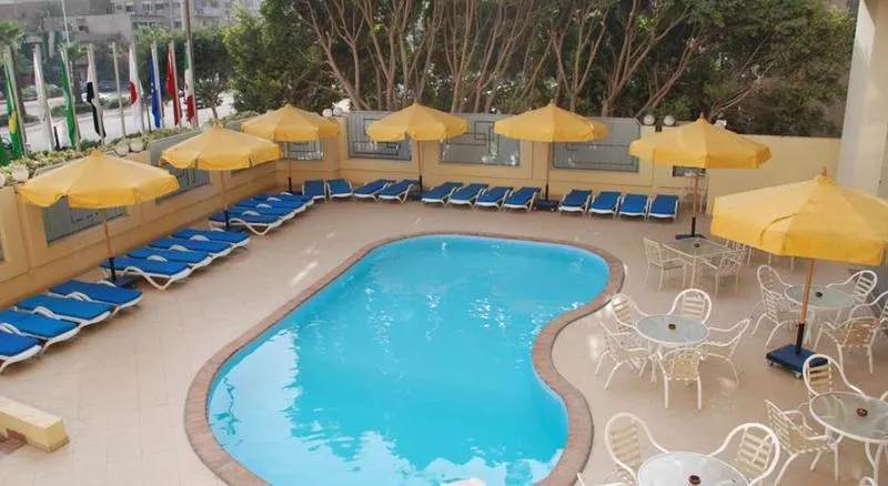 Pool, Aracan Pyramids, Cairo