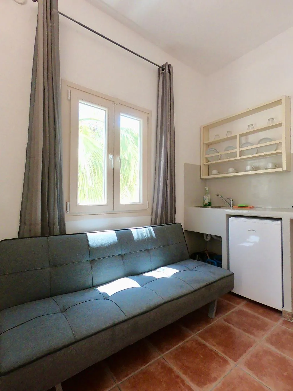 FAMILY ROOM STANDARD Room, Anny Studios Perissa Beach, Santorini