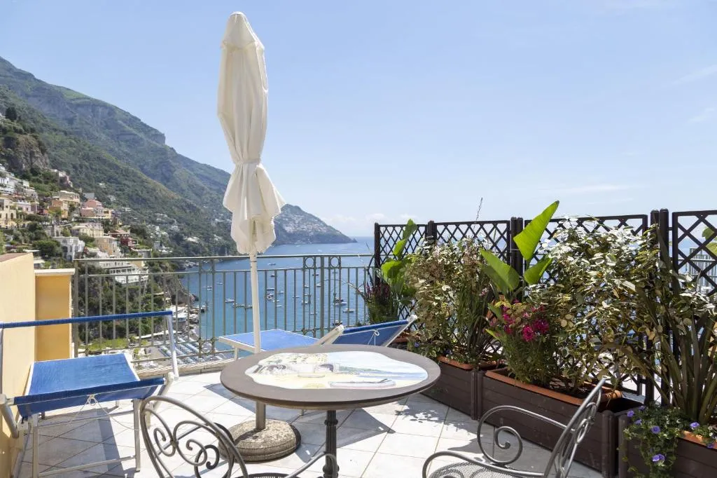 DOUBLE WITH TERRACE Room, Hotiday Positano Sea View, Naples