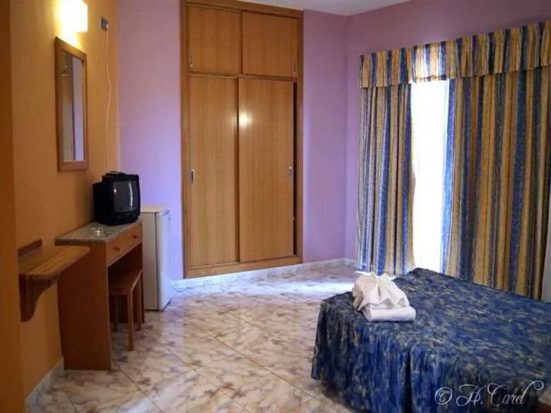 DOUBLE SINGLE USE STANDARD Room, Carel, Tenerife