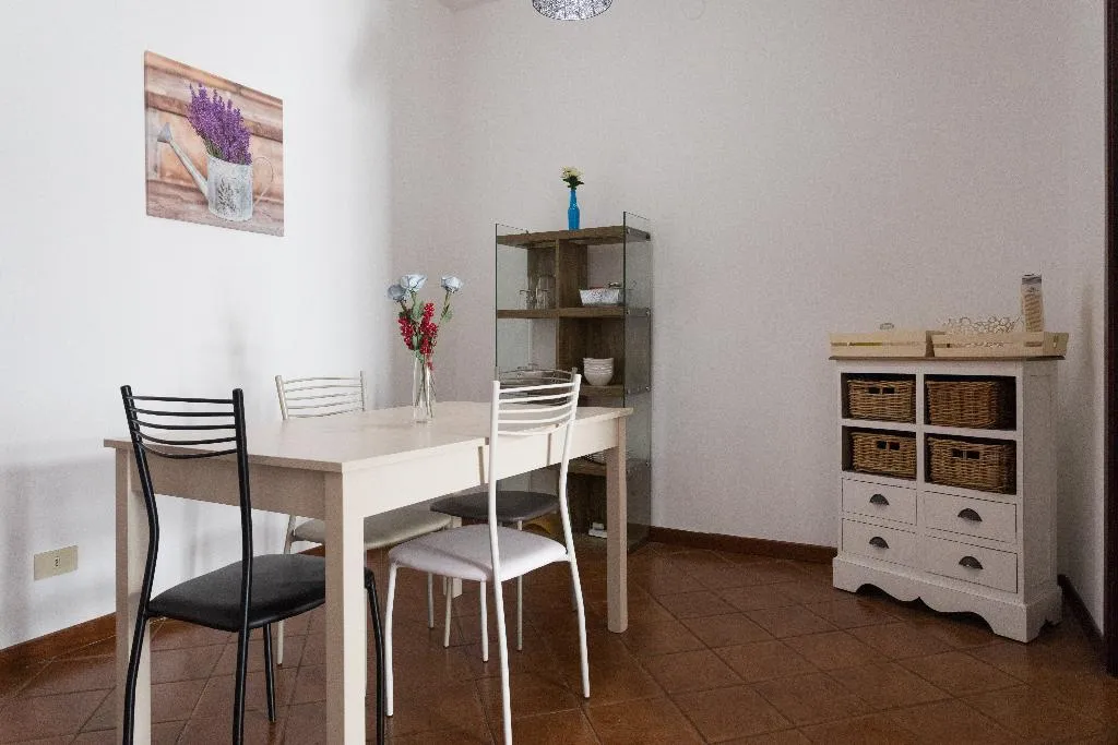 APARTMENT CAPACITY 6 Room, B&B Ai Tintori, Palermo