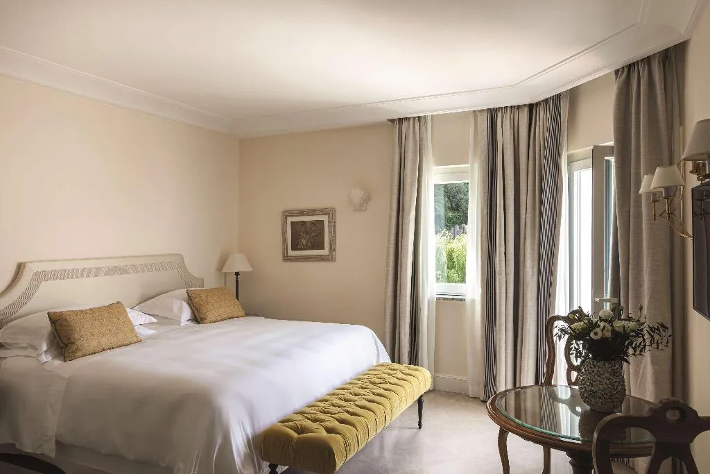 Room, Villa Sant'Andrea, A Belmond Hotel, Taormina Mare, Catania