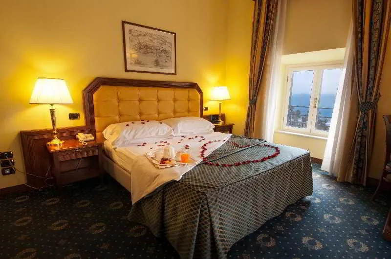 DOUBLE SEA VIEW Room, Hotel San Giorgio, Rome
