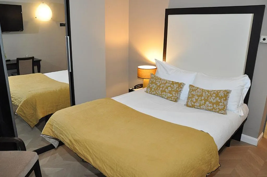 Room, Hotel Comtur, Milan