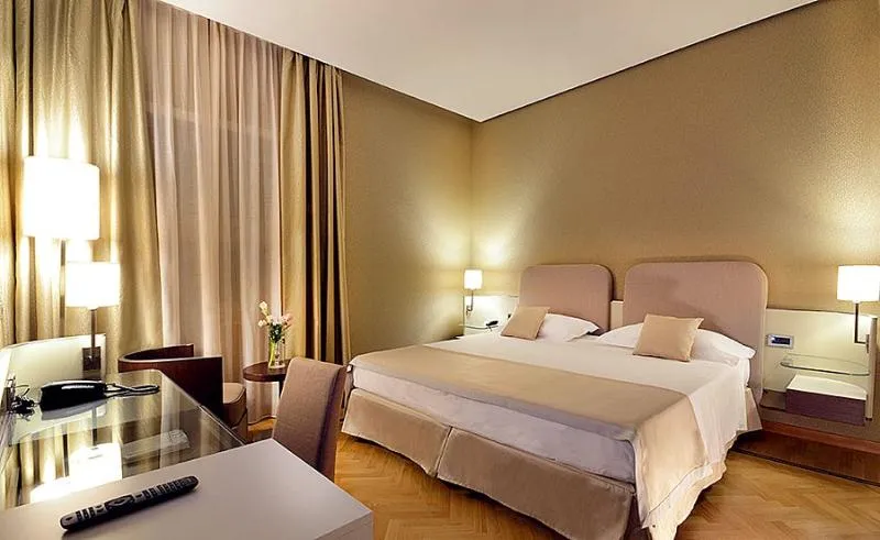 DOUBLE STANDARD Room, Palazzo Esedra, Naples