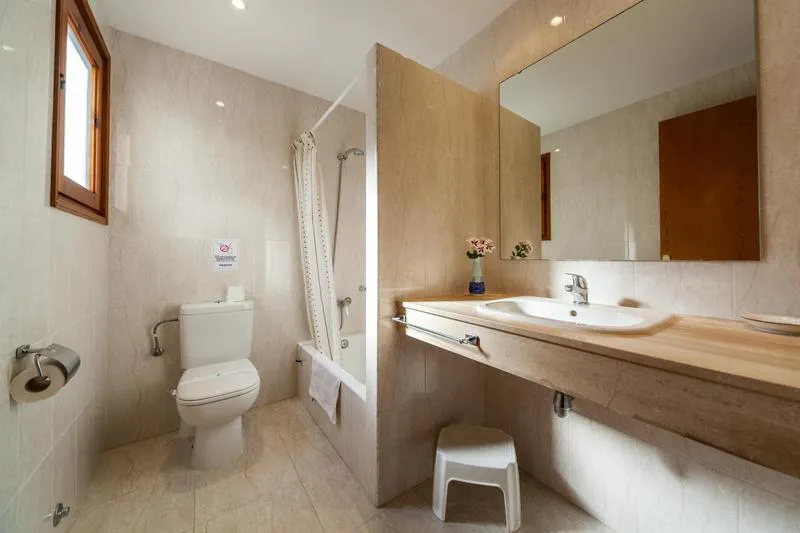 APARTMENT CAPACITY 3 TWO BEDROOMS Room, Arenal Playa Menorca, Menorca