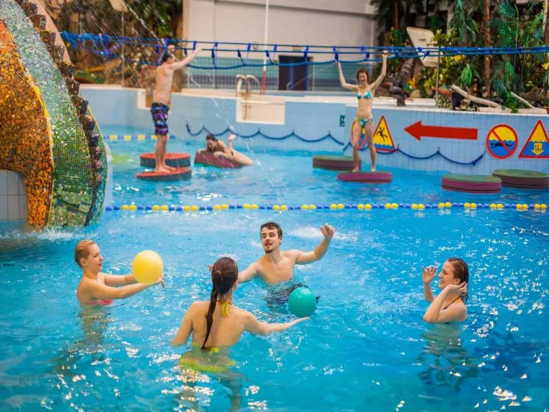 Sports and Entertainment, Hotel Swing, Krakow