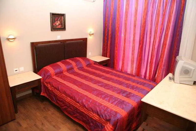 Room, Eleonora, Crete