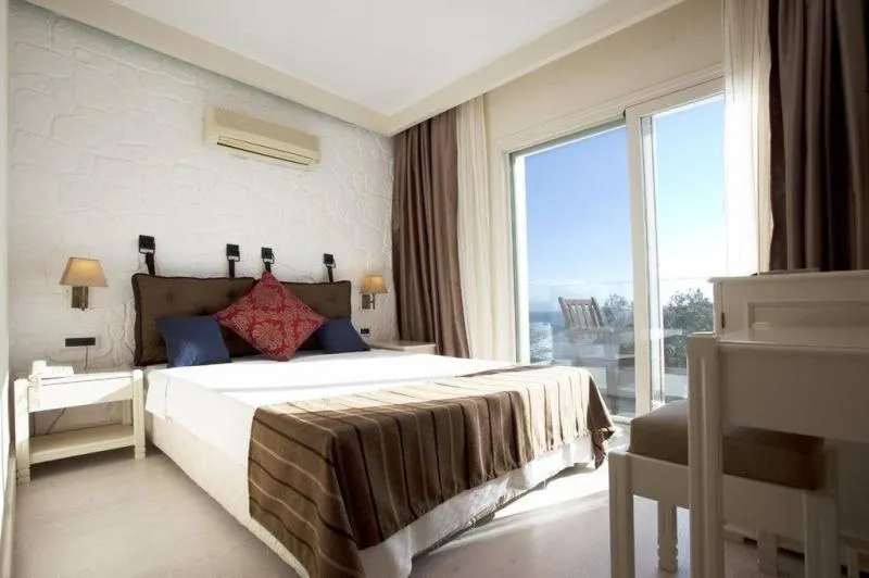 DOUBLE DELUXE SEA VIEW WITH BALCONY Room, Gulet Otel, Bodrum