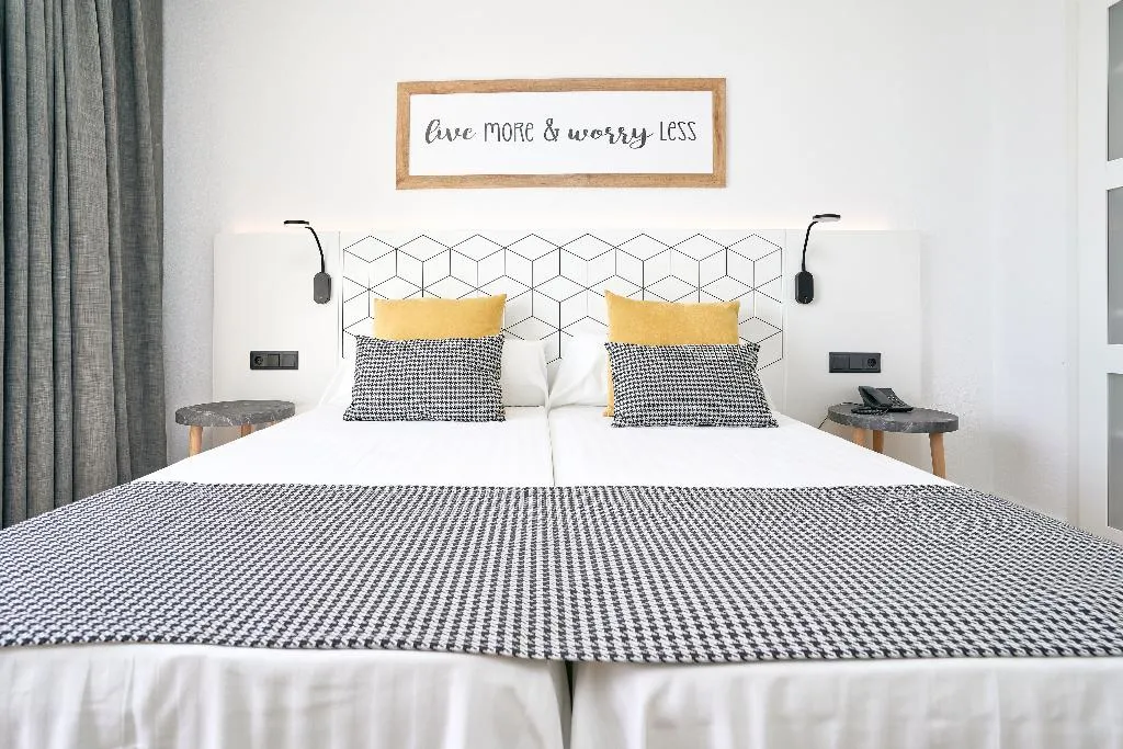 Double or Twin STANDARD Room, Flamboyan - Caribe, Majorca
