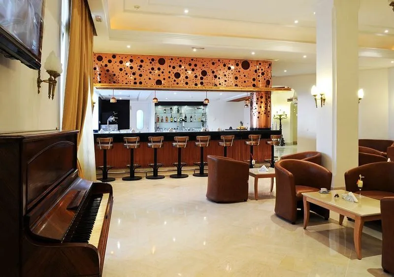 Bar, Majestic, Tunisia