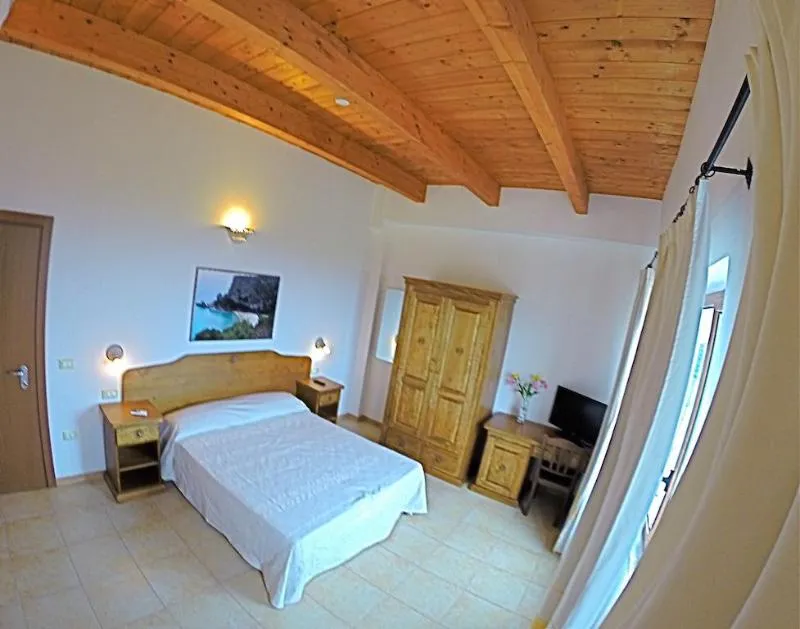 DOUBLE SUPERIOR SEA VIEW Room, Bellamarina Resort, Alghero